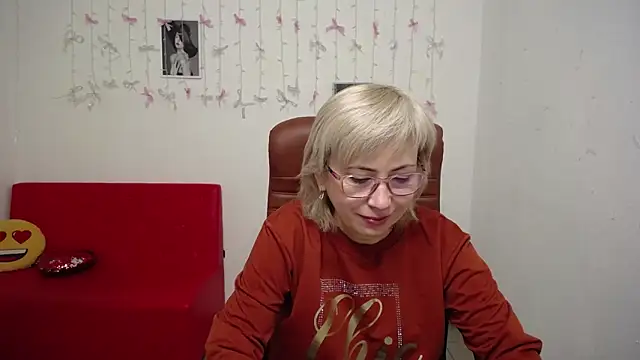 Snapshot of LaurenWishy chatting on 01/13/26, 06:08 LaurenWishy online show from 01/13/26, 06:08