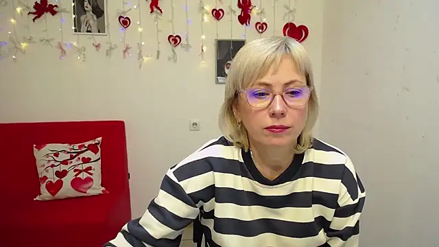 Snapshot of LaurenWishy chatting on 02/05/26, 08:13 LaurenWishy online show from 02/05/26, 08:13