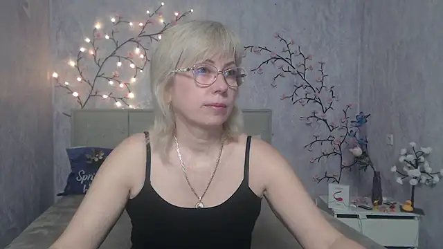 Snapshot of LaurenWishy chatting on 04/23/26, 05:30 LaurenWishy online show from 04/23/26, 05:30