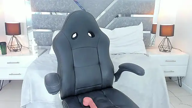 Snapshot of Baby_Scarleth_ chatting on 11/30/25, 03:32 Baby Scarleth online show from 11/30/25, 03:32