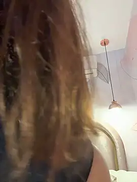 Snapshot of IsabelaStefano chatting on 11/25/25, 03:06 IsabelaStefano online show from 11/25/25, 03:06