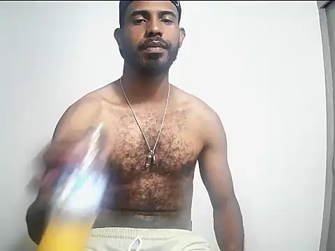 Snapshot of alberthot11 chatting on 12/18/25, 08:37 alberthot11 online show from 12/18/25, 08:37