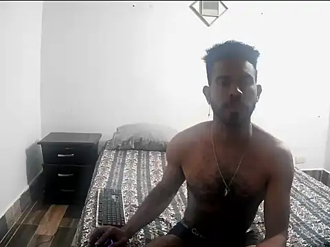 Snapshot of alberthot11 chatting on 01/14/26, 05:13 alberthot11 online show from 01/14/26, 05:13