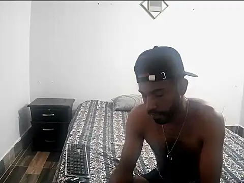 Snapshot of alberthot11 chatting on 01/14/26, 05:18 alberthot11 online show from 01/14/26, 05:18