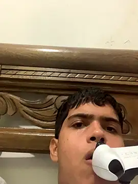 Snapshot of josuedosantos chatting on 11/18/25, 11:59 josuedosantos online show from 11/18/25, 11:59