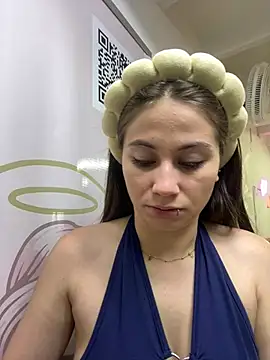 MiaWhiteBunny online show from 06/24/26, 09:03