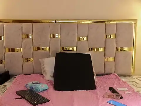 Gigi brigthon online show from 03/18/26, 03:53