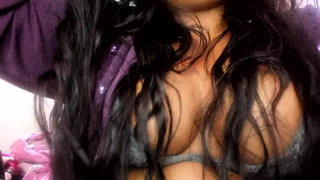 Snapshot of ebonycamelia chatting on 05/19/26, 09:21 ebonycamelia online show from 05/19/26, 09:21