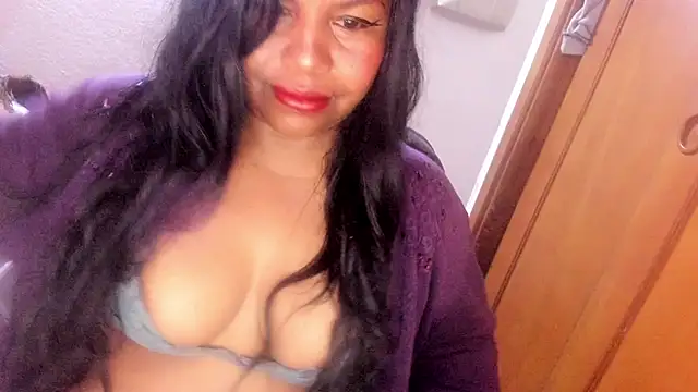 Snapshot of ebonycamelia chatting on 05/23/26, 10:52 ebonycamelia online show from 05/23/26, 10:52