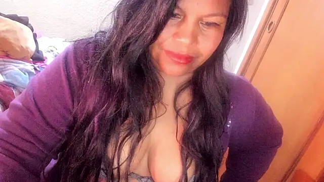 Snapshot of ebonycamelia chatting on 06/03/26, 09:53 ebonycamelia online show from 06/03/26, 09:53