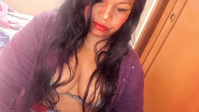 Snapshot of ebonycamelia chatting on 06/08/26, 05:24 ebonycamelia online show from 06/08/26, 05:24