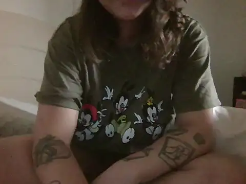 Snapshot of xxxluana chatting on 11/24/25, 05:01 xxxluana online show from 11/24/25, 05:01