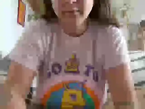 Snapshot of xxxluana chatting on 11/25/25, 08:09 xxxluana online show from 11/25/25, 08:09