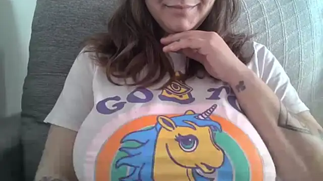 xxxluana online show from 04/28/26, 05:07