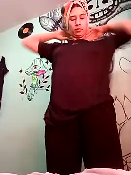 cata bronw online show from 03/18/26, 04:54