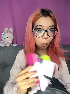 Valen-Foxx1 online show from 05/04/26, 07:15