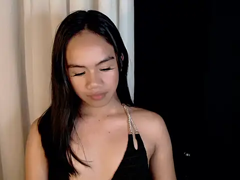 Snapshot of Ariluvsyou chatting on 02/13/26, 02:13 Ariluvsyou online show from 02/13/26, 02:13