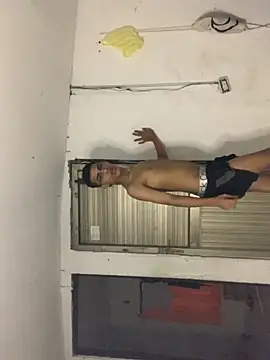 Snapshot of nyxen12hot chatting on 11/28/25, 07:55 nyxen12hot online show from 11/28/25, 07:55