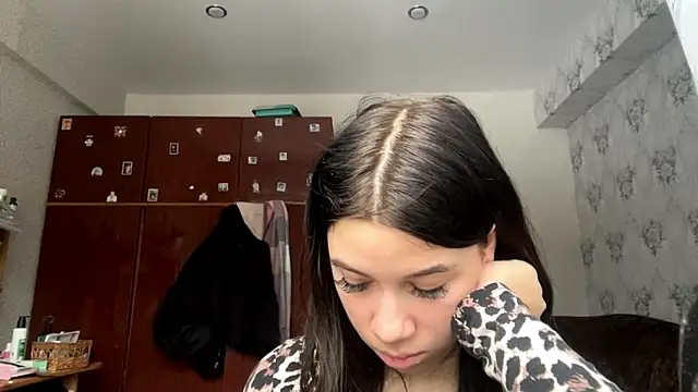 Snapshot of DebbiGoodknight chatting on 11/28/25, 07:44 DebbiGoodknight online show from 11/28/25, 07:44