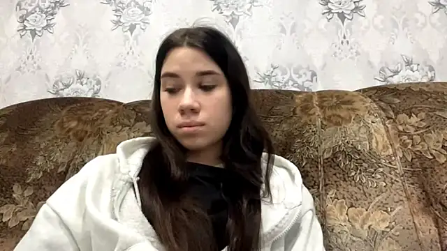 Snapshot of DebbiGoodknight chatting on 12/01/25, 09:58 DebbiGoodknight online show from 12/01/25, 09:58