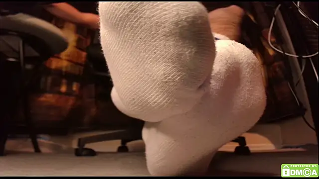 Snapshot of justshutupandwatch chatting on 02/20/26, 06:37 justshutupandwatch online show from 02/20/26, 06:37