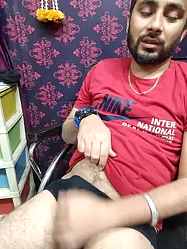 Snapshot of Cute_Lucky chatting on 12/19/25, 12:12 Cute Lucky online show from 12/19/25, 12:12