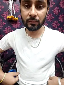 Snapshot of Cute_Lucky chatting on 12/22/25, 12:13 Cute Lucky online show from 12/22/25, 12:13