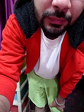 Snapshot of Cute_Lucky chatting on 01/31/26, 07:11 Cute Lucky online show from 01/31/26, 07:11