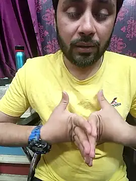 Snapshot of Cute_Lucky chatting on 02/17/26, 08:15 Cute Lucky online show from 02/17/26, 08:15