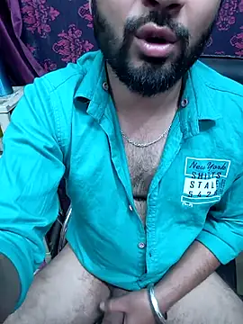 Snapshot of Cute_Lucky chatting on 02/22/26, 08:40 Cute Lucky online show from 02/22/26, 08:40