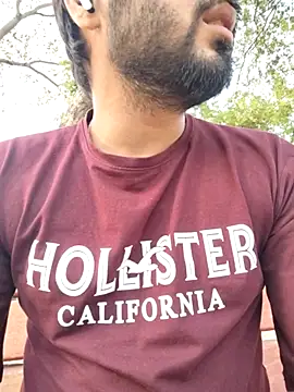 Snapshot of Cute_Lucky chatting on 03/29/26, 12:05 Cute Lucky online show from 03/29/26, 12:05