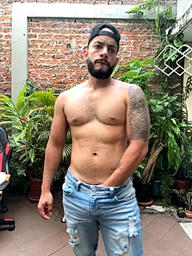 Snapshot of Mike_savage3 chatting on 11/29/25, 12:30 Mike savage3 online show from 11/29/25, 12:30