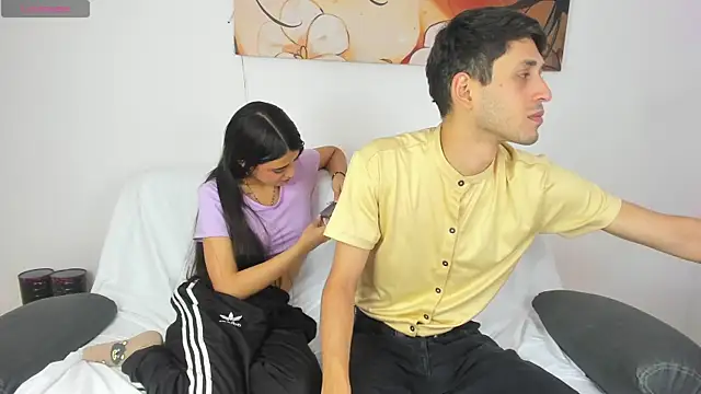 Snapshot of dracke_and_zara chatting on 01/10/26, 12:18 dracke and zara online show from 01/10/26, 12:18