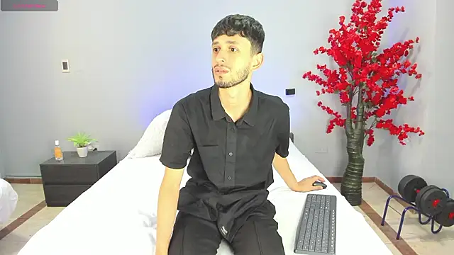 Snapshot of dracke_and_zara chatting on 02/09/26, 12:20 dracke and zara online show from 02/09/26, 12:20