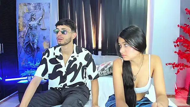 Snapshot of dracke_and_zara chatting on 02/28/26, 01:01 dracke and zara online show from 02/28/26, 01:01