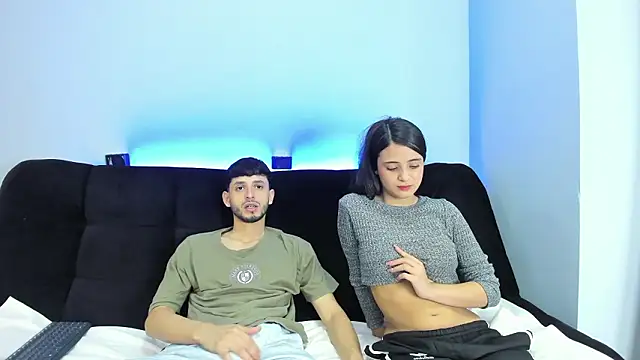 Snapshot of dracke_and_zara chatting on 03/12/26, 12:11 dracke and zara online show from 03/12/26, 12:11