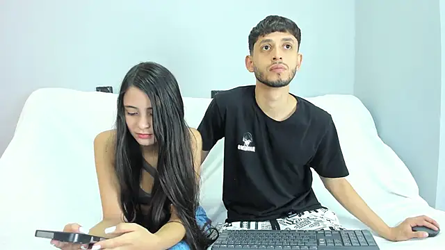 Snapshot of dracke_and_zara chatting on 03/13/26, 01:40 dracke and zara online show from 03/13/26, 01:40