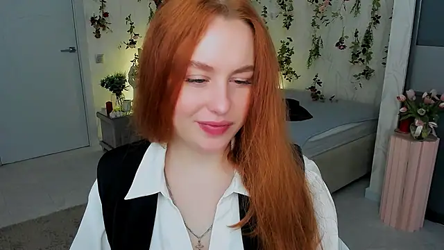 Snapshot of AirySilhouette chatting on 04/18/26, 07:29 AirySilhouette online show from 04/18/26, 07:29