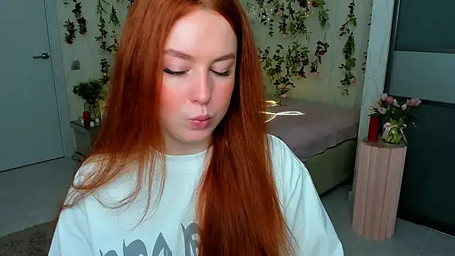 AirySilhouette online show from 05/29/26, 01:03