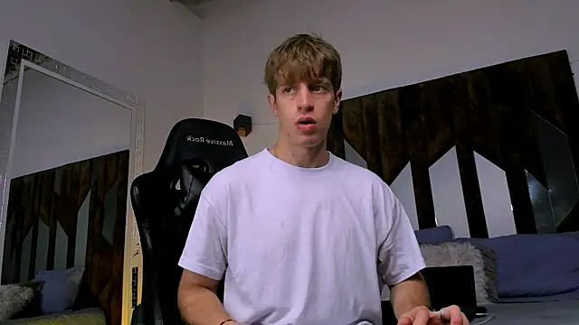 Snapshot of Ostin_Saints chatting on 02/04/26, 02:23 Ostin Saints online show from 02/04/26, 02:23