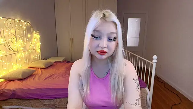 Snapshot of angelicaya chatting on 11/29/25, 03:09 angelicaya online show from 11/29/25, 03:09