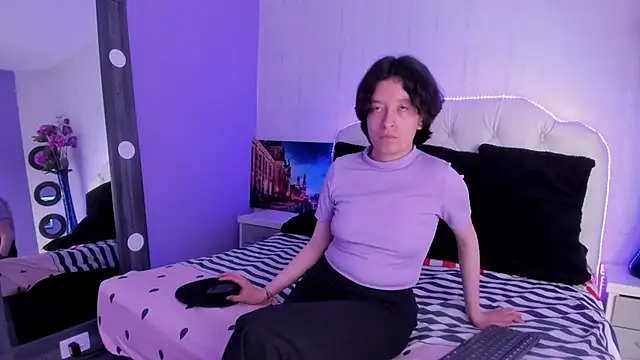 CoralAndOcean  online show from 11/28/25, 12:41