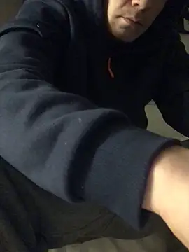 Snapshot of Spielzeugtwink chatting on 11/27/25, 10:34 Spielzeugtwink online show from 11/27/25, 10:34