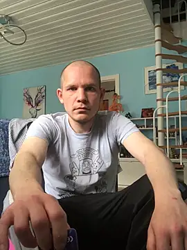 Spielzeugtwink online show from 05/06/26, 02:55
