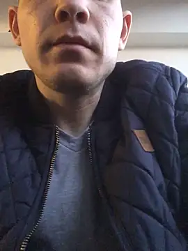 Spielzeugtwink online show from 05/13/26, 07:22