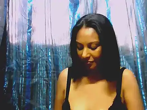 Snapshot of indian_spice_girl chatting on 11/25/25, 07:08 indian spice girl online show from 11/25/25, 07:08