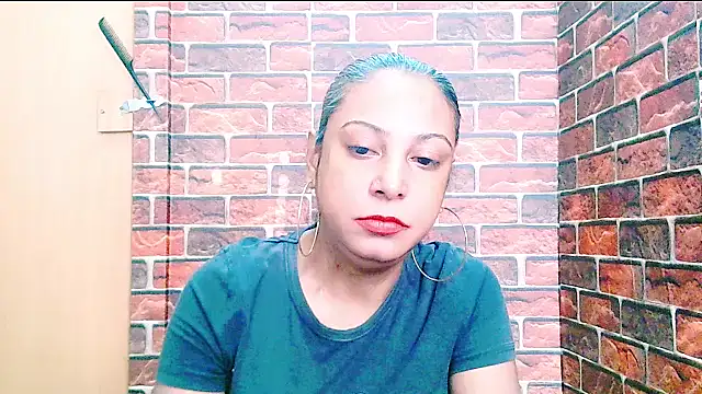 Snapshot of indian_spice_girl chatting on 07/22/26, 07:11 indian spice girl online show from 07/22/26, 07:11