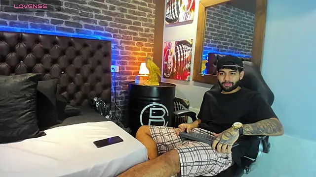 Snapshot of Jesuss77_ chatting on 11/21/25, 02:38 Jesuss77 online show from 11/21/25, 02:38