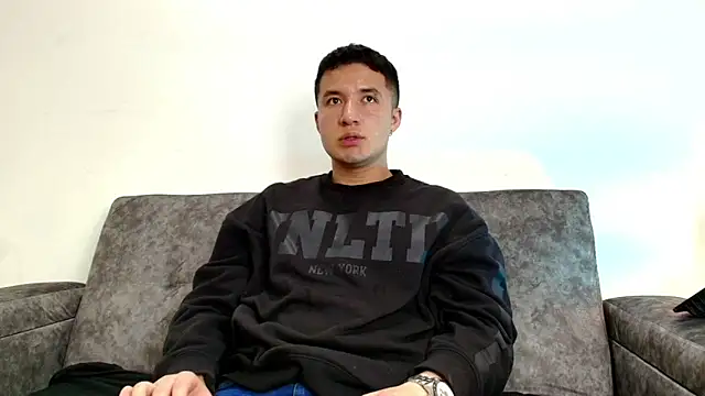 Ethan-Connor online show from 11/30/25, 08:24