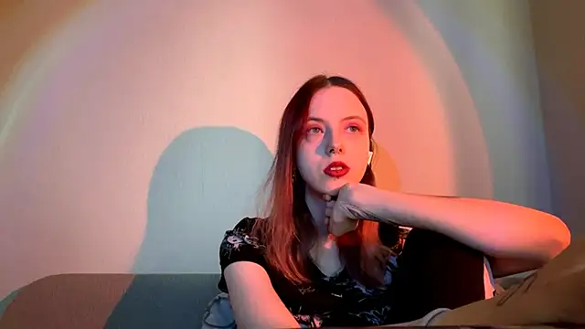 LulyClouds online show from 11/20/25, 10:26